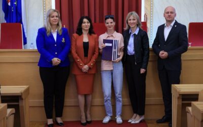 Velik uspjeh naših učenica na natjecanjima iz Hrvatskoga jezika